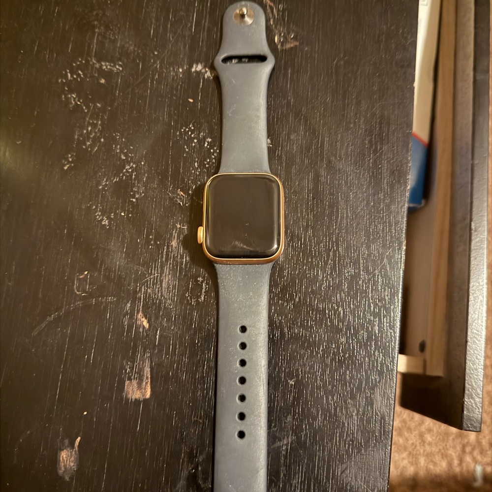 Apple Watch SE 40 mm